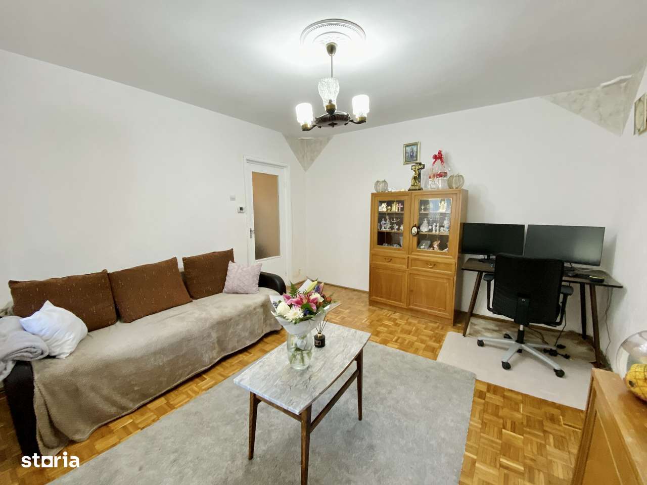 Apartament  cu 2 camere - balcon, camara, debara - etaj 2 - Rahovei-8