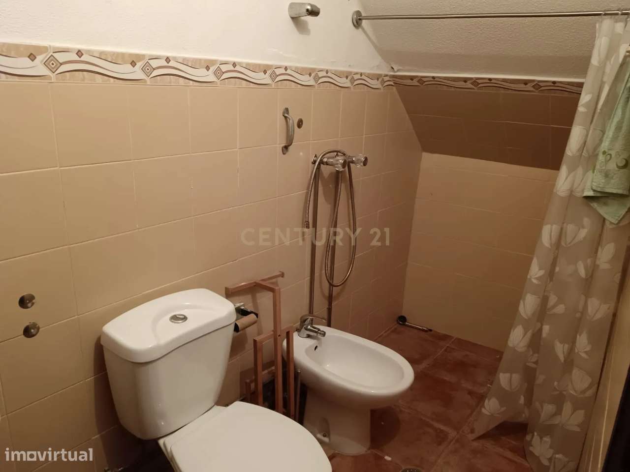 Espaçosa Moradia em Escalos de Cima, Castelo Branco-4