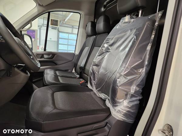 Volkswagen Crafter Furgon 140 Manual okazja od ręki - 13