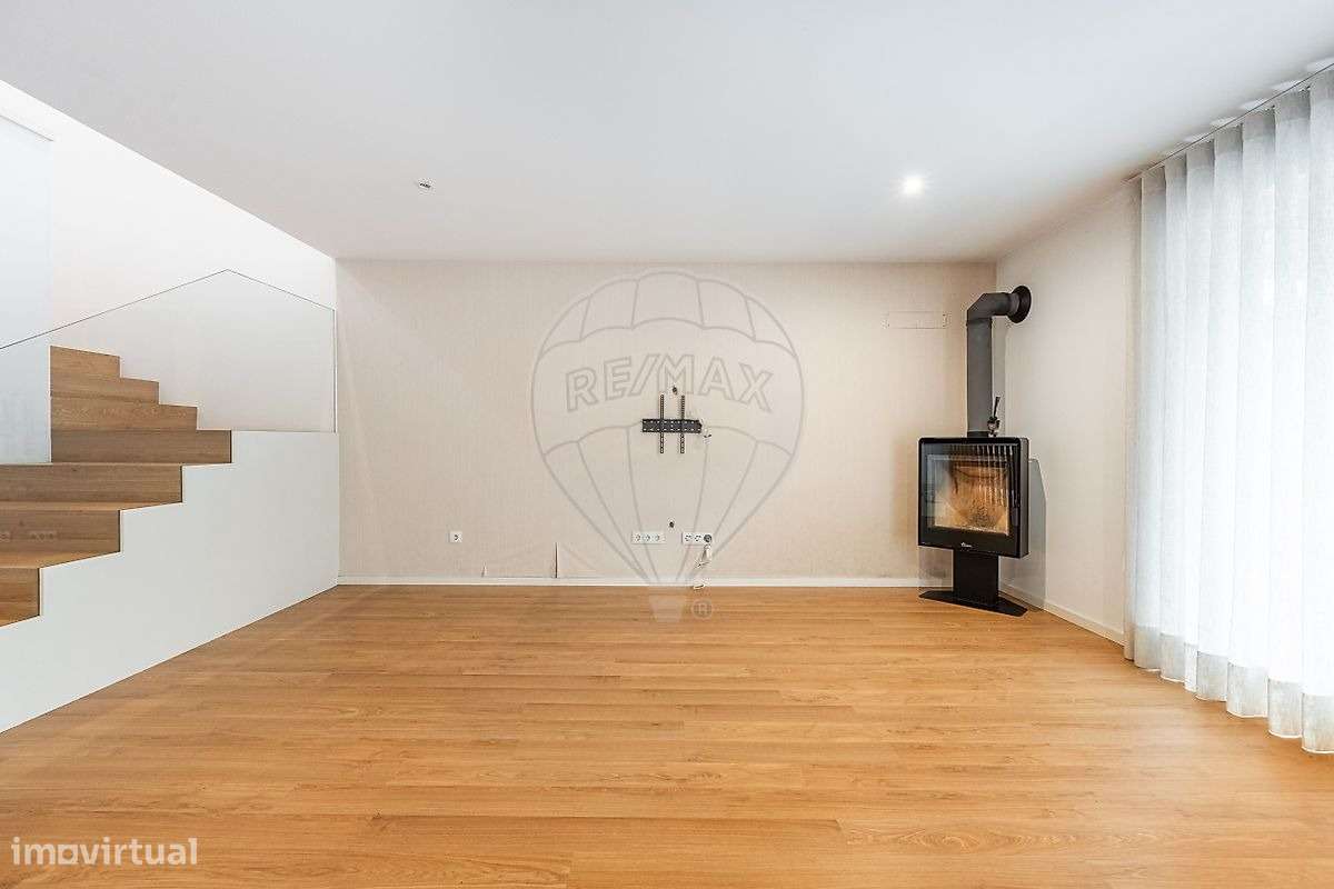 Moradia T3 Como Nova em Jesufrei – Vila Nova de Famalicão-10