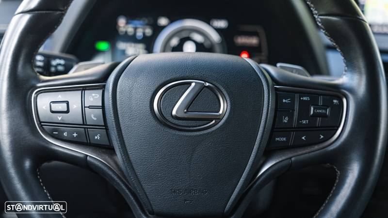 Lexus UX 300e Executive+ - 37