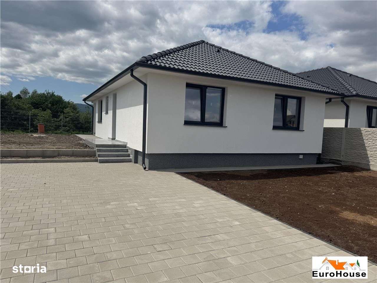 Casa noi la cheie de vanzare in Alba Iulia - Imagine principală: 4/18