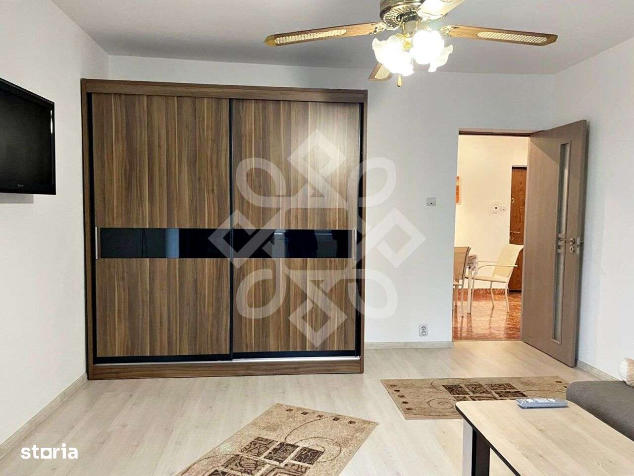 Apartament cu 3 camere de vanzare in Rogerius, Oradea-1