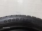 Opony zimowe Goodyear Ultra Grip 235/50/19 - 3