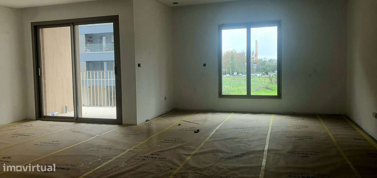 Fantástico Duplex T3+1 Terraço com 73m2 e Garagem para 2 carros NOVOS-14