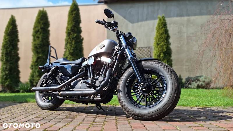 Harley-Davidson Sportster Forty-Eight - 2