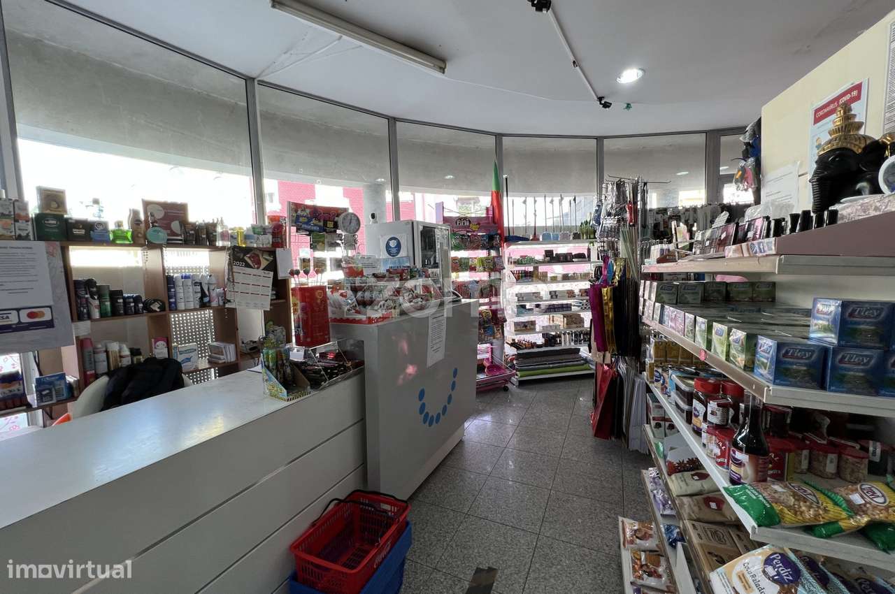 Espaço Comercial p/ investimento | Valadares, V. N. de Gaia - Grande imagem: 3/15