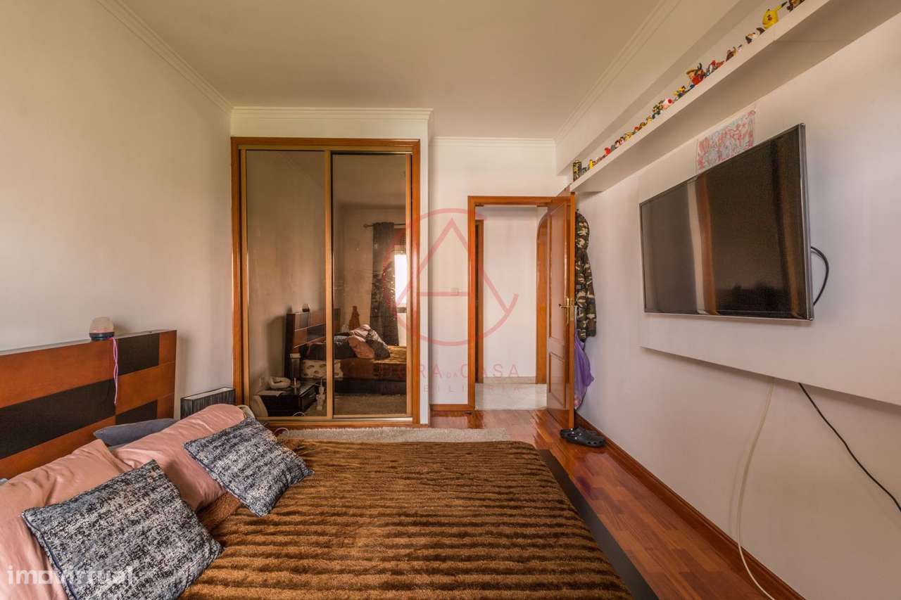 T2 Povoa de Santa Iria com varanda-25