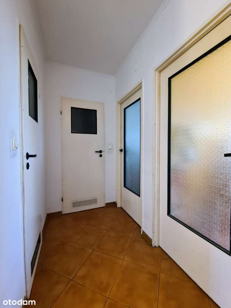3-4 pokoje, blisko metra, 2 miejsca i duża komórka w cenie!-8