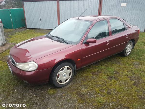 Ford Mondeo 1.8 16V Ghia - 1