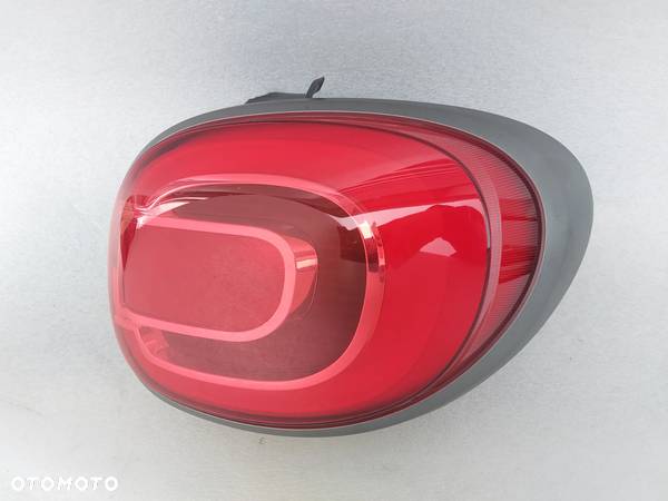 Lampa prawy tył Fiat 500L Cross - 2