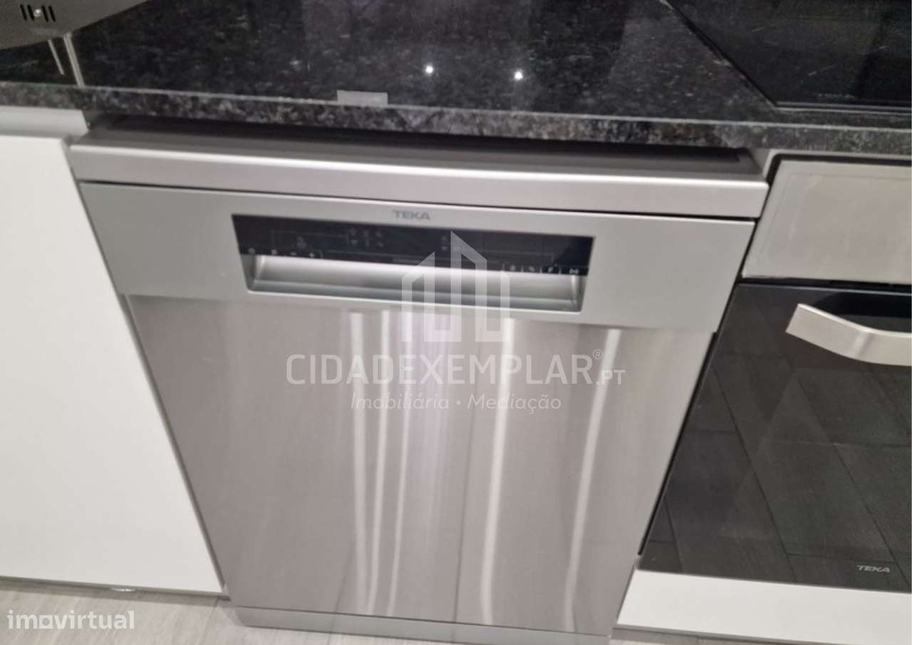 Apartamento T1, Como Novo! 1º linha da Praia da Rocha-24