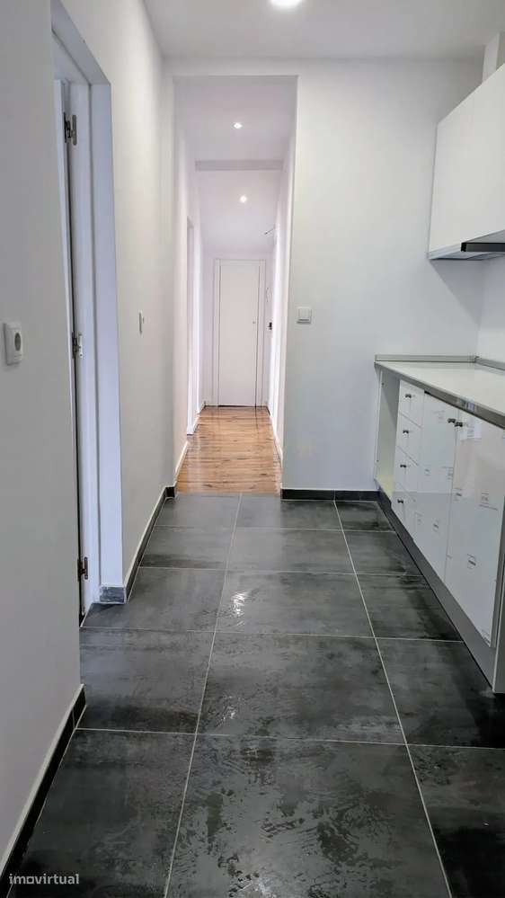 Apartamento T2 no vibrante bairro de Benfica-9