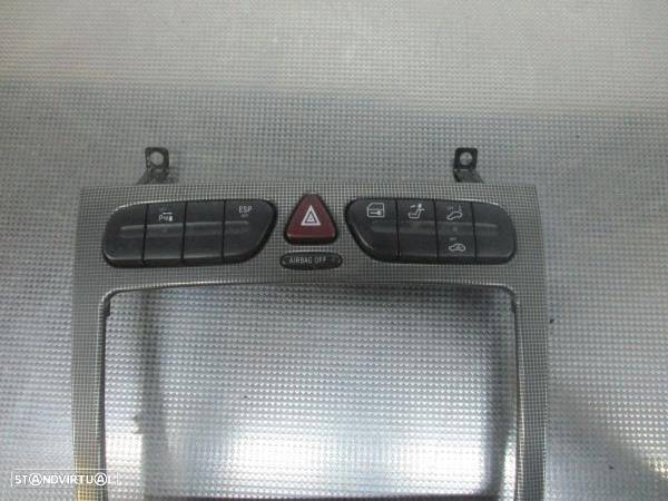 Moldura Painel Radio Mercedes-Benz C-Class (W203) - 2