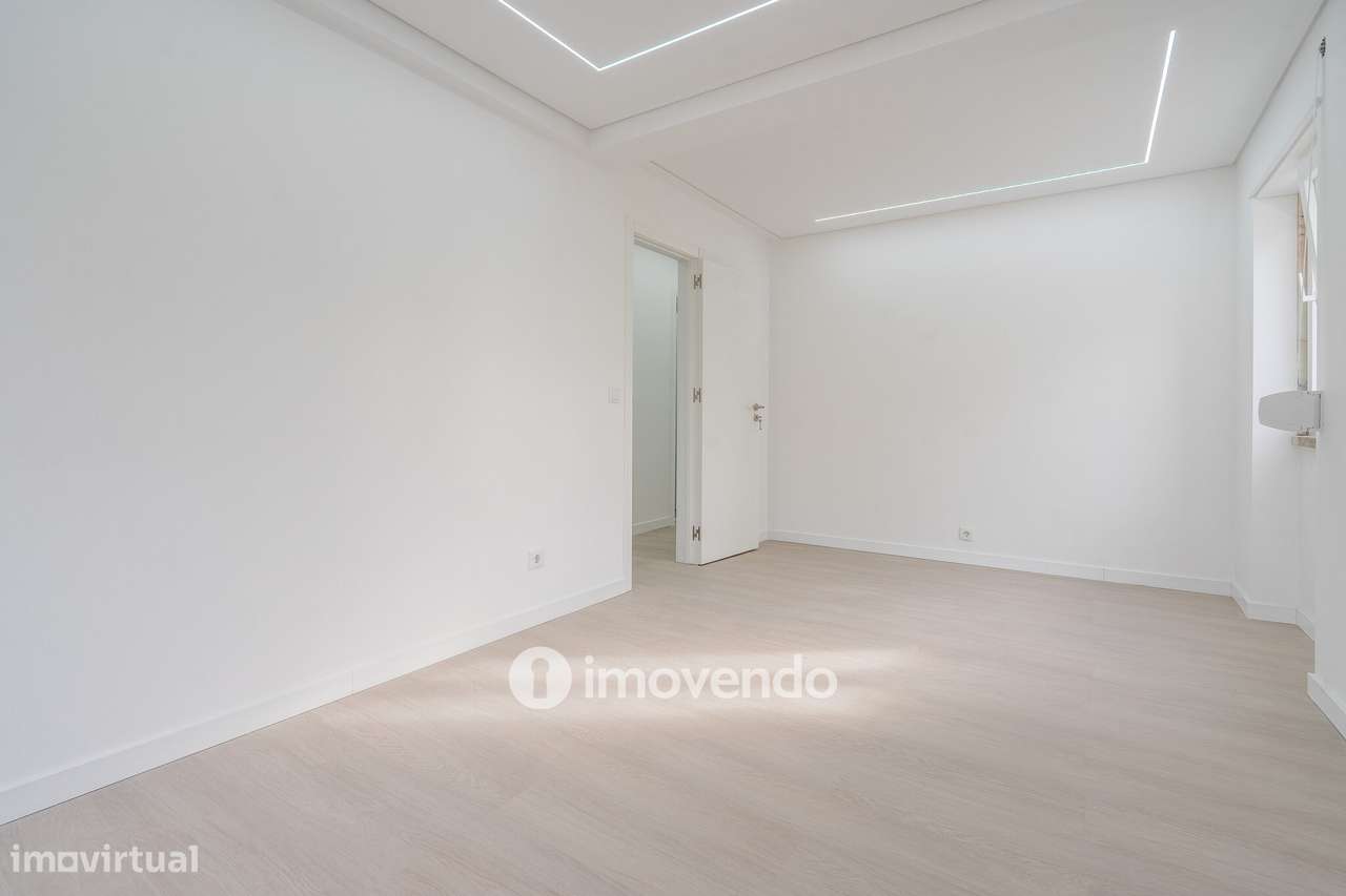 Apartamento T3 remodelado, com cozinha equipada, na Serra das Minas - Grande imagem: 5/43