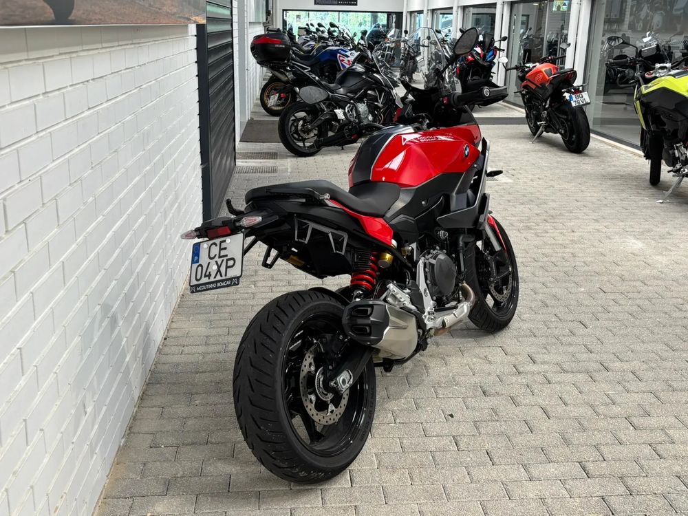 BMW F 900 XR