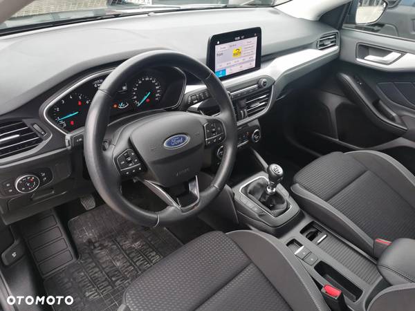 Ford Focus 1.0 EcoBoost Trend Edition - 9