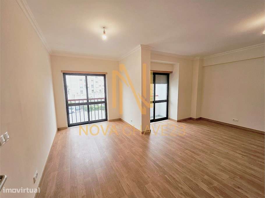 Apartamento T3 na Serra das Minas - 131m² - 2 Frentes  - Varandas-4