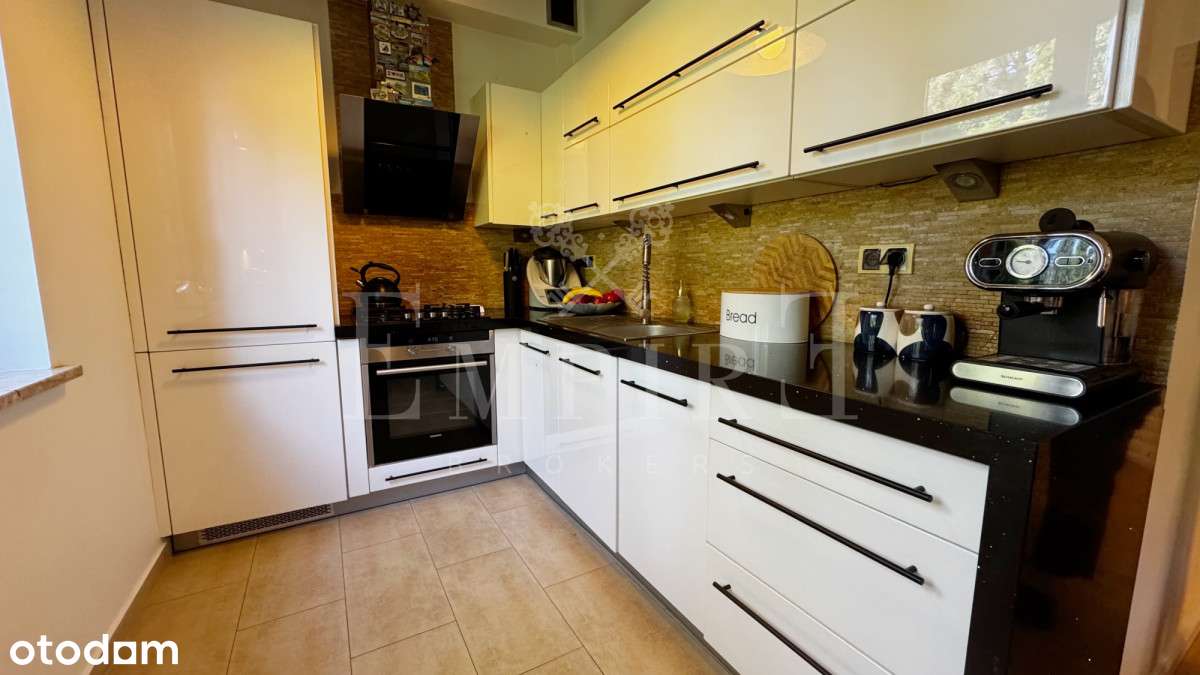 Dom w zabudowie bliźniaczej z ogrodem i garażem-6