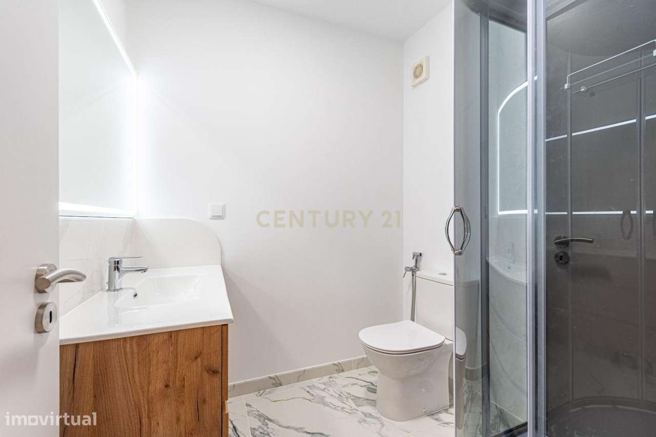 Moradia de charme totalmente renovada com vista aberta sobre vinhas e-19