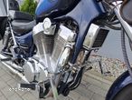 Suzuki Intruder - 12