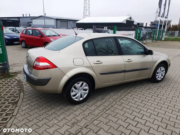 Renault Megane II 1.6 16V Confort Dynamique - 6