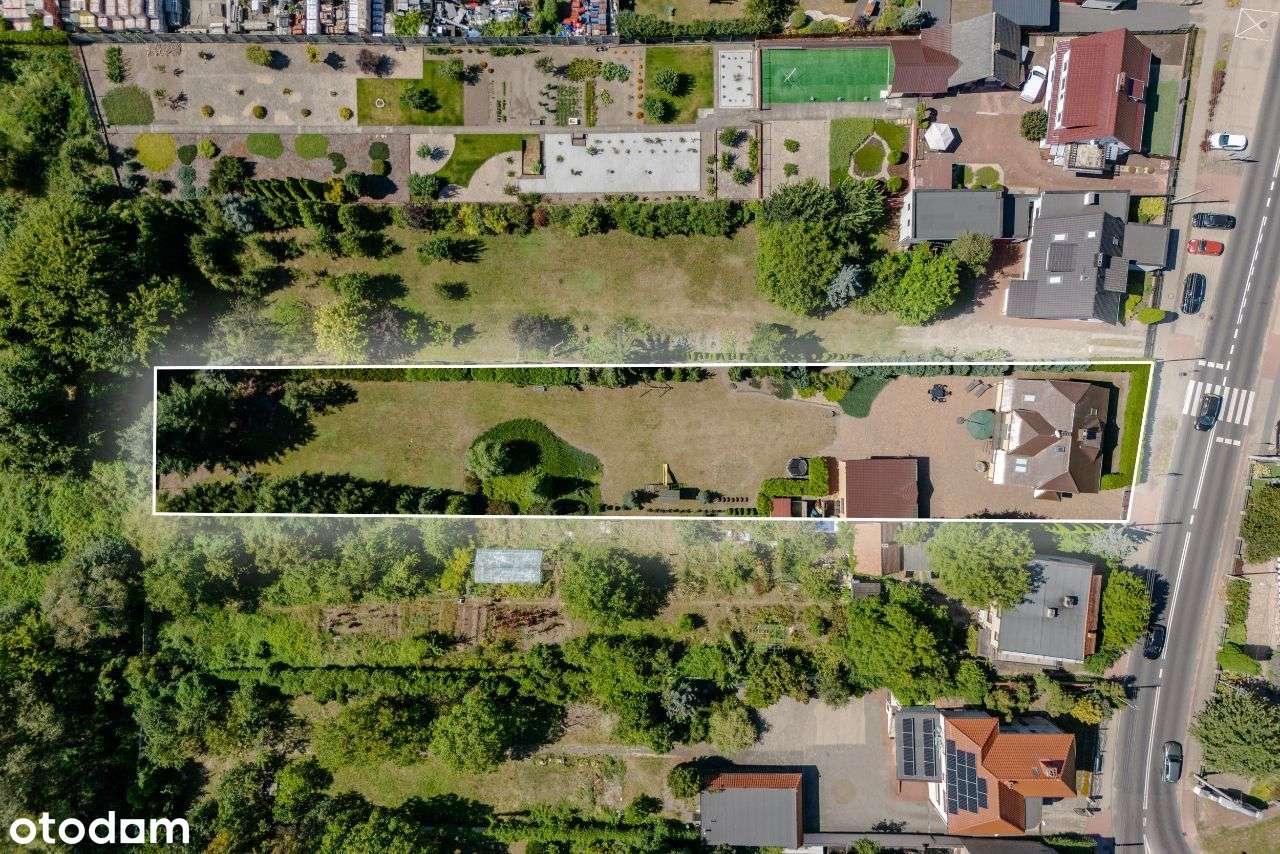 Duży dom z ogromnym ogrodem w pięknej okolicy-5