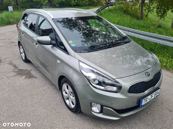 Kia Carens 1.7 CRDi 136 Fifa World Cup Edition - 28