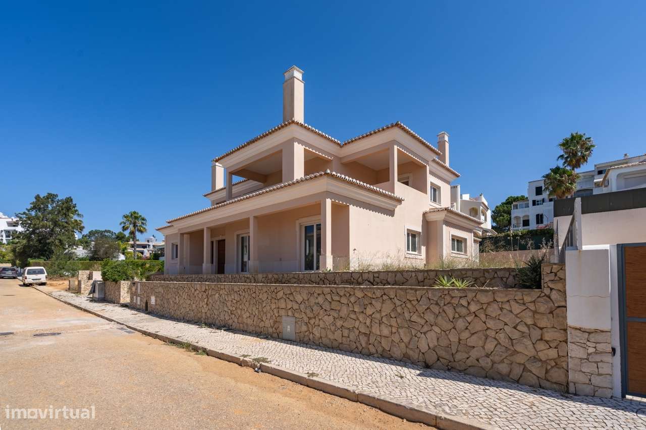 Moradia isolada T4+1 em Portimão - Grande imagem: 5/52