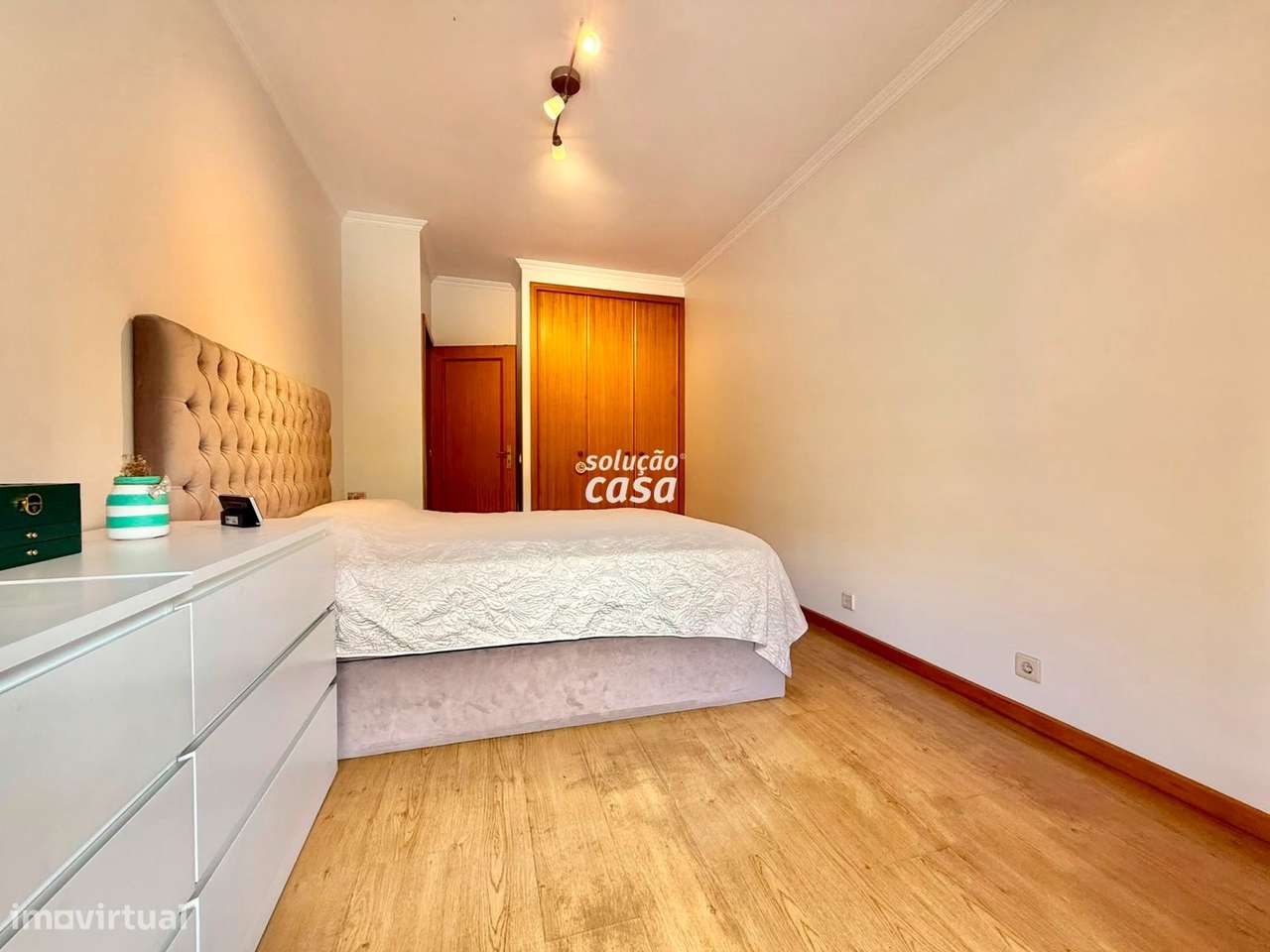 Apartamento T2 com Lugar de Garagem | Excelente Localização-14