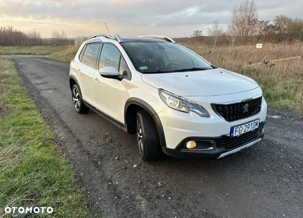 Peugeot 2008 1.2 Pure Tech Allure S&S EAT6 - 3