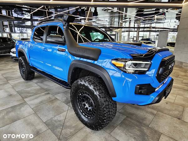 Toyota Tacoma - 12