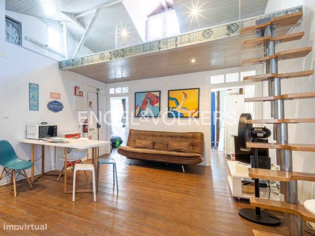 T2 com Licença de Alojamento Local no Bairro Alto-0