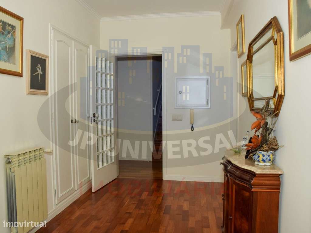 APARTAMENTO T5 NA AVENIDA MARQUÊS DE POMBAL DE LEIRIA COM VISTA PAR... - Grande imagem: 3/24