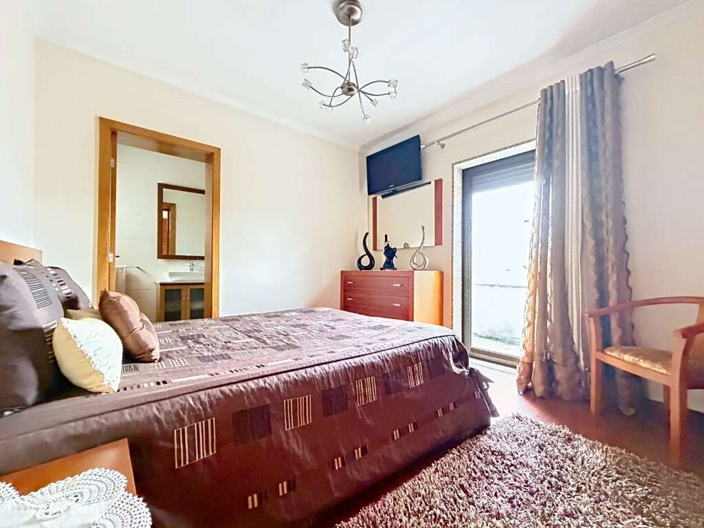 Moradia Isolada M3 com garagem em zona de Paços Ferreira-10