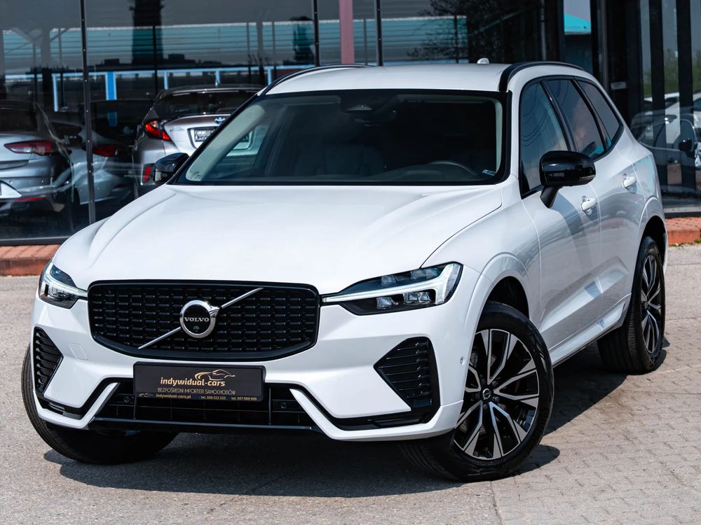 Volvo XC60 II B4 B Plus Dark 2023