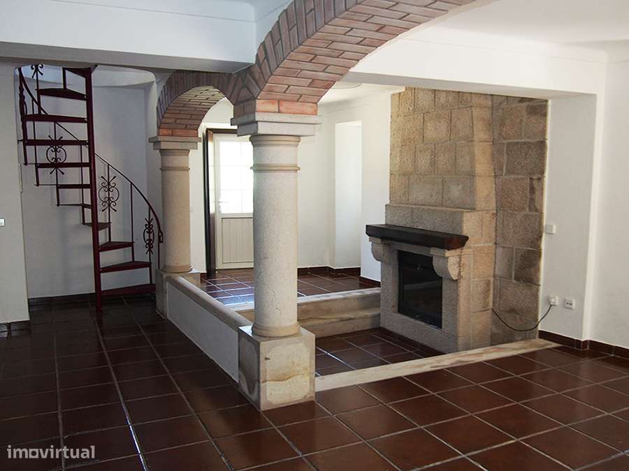 Pequena moradia T2 encantadora local exclusivo, entre Óbidos Bombarral-22