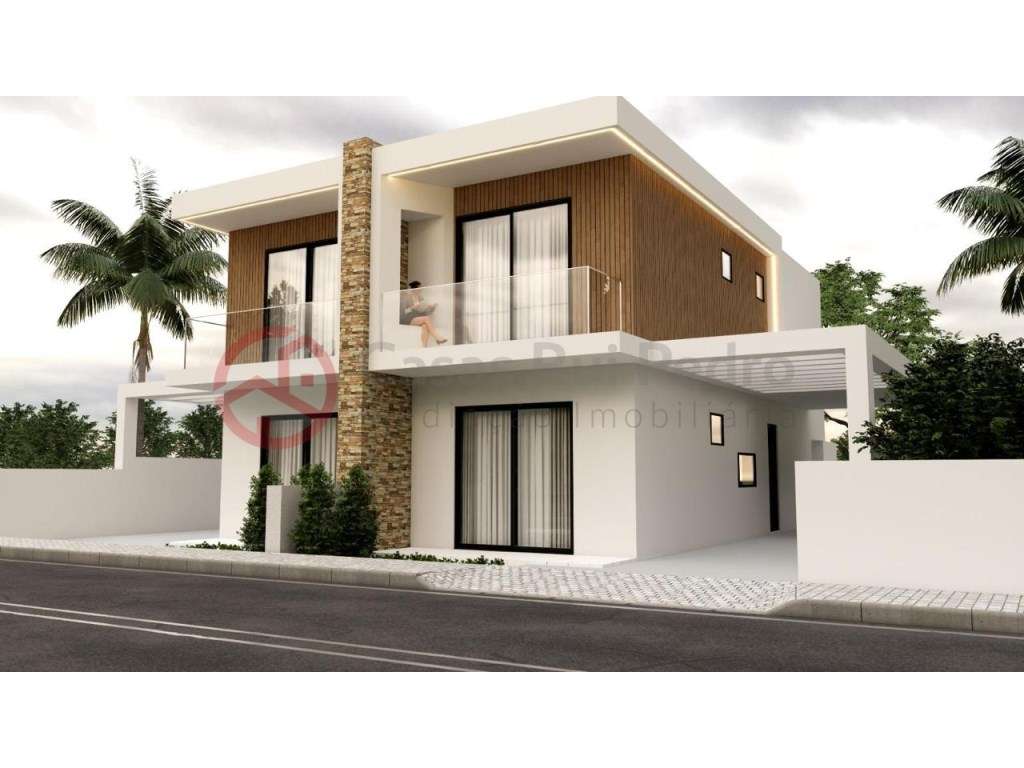 Moradia Geminada T3+1 com Pérgula, Fernão Ferro - Grande imagem: 1/1