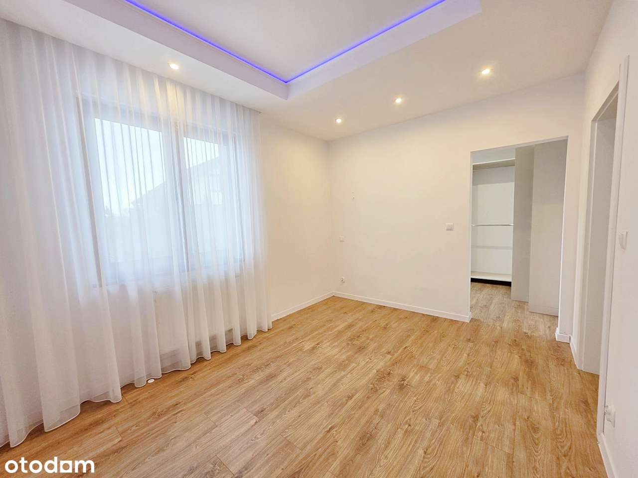 Nowoczesny, parterowy z poddaszem użytkowym, garaż dwustanowiskowy.-5