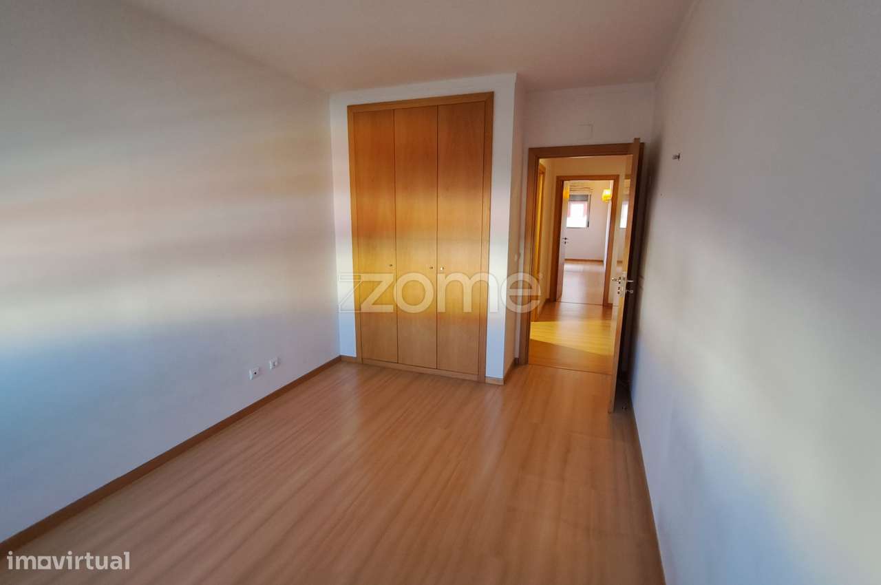 Apartamento T3 Alta de Lisboa, com 2 lugar em estacionamento - Grande imagem: 4/42