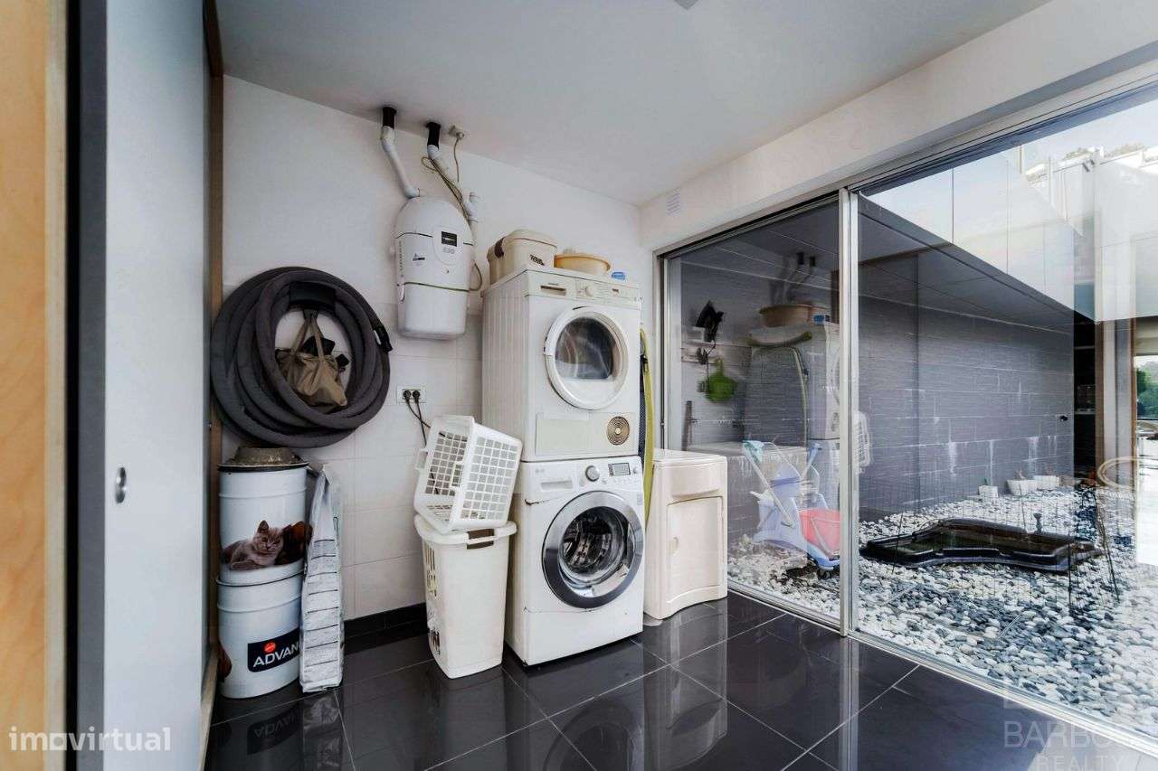 V.N.Gaia - Fantástica V4 (4 suites) c/430m2, piscina - Lote c/1370m2-44