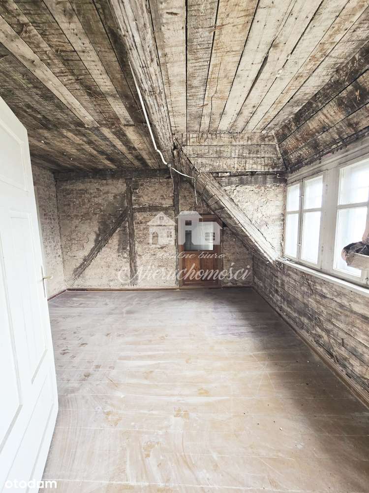 Przestronny dom z ogródkiem i dobrym dojazdem-14