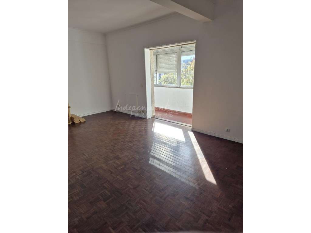 Apartamento T3 com vista esplendorosa-6