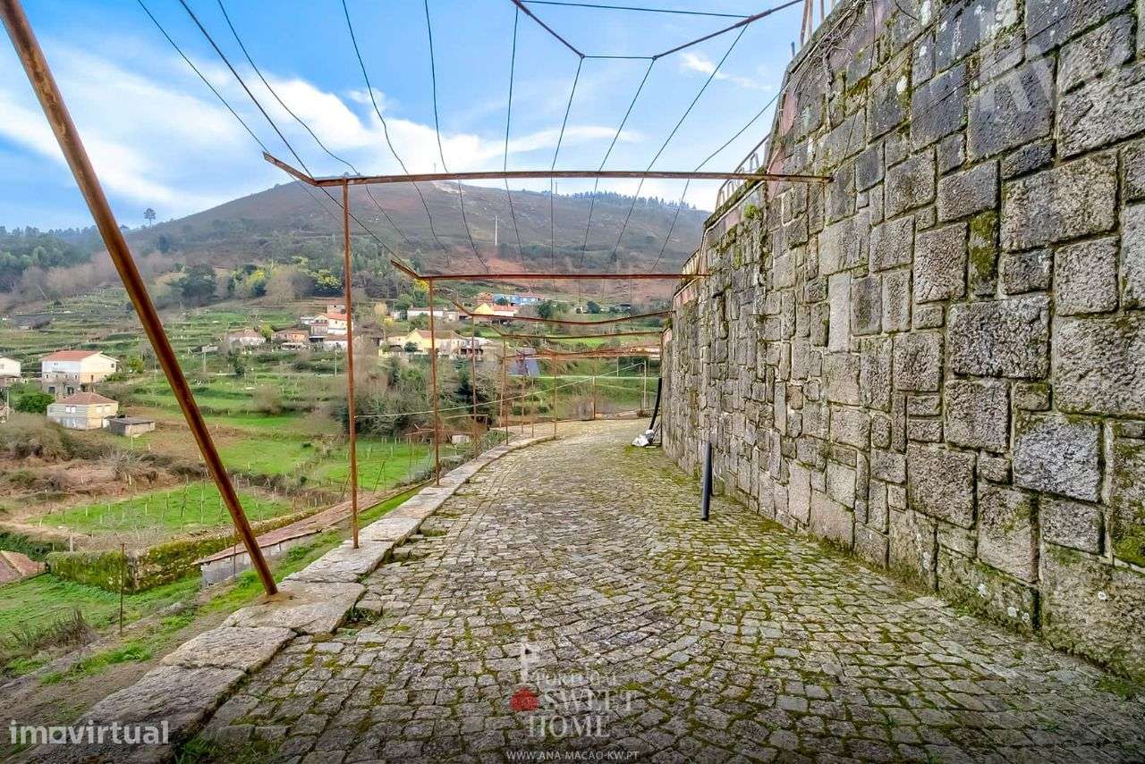 Quinta T4 em Melgaço (Chaviães e Paços), para recuperar-39