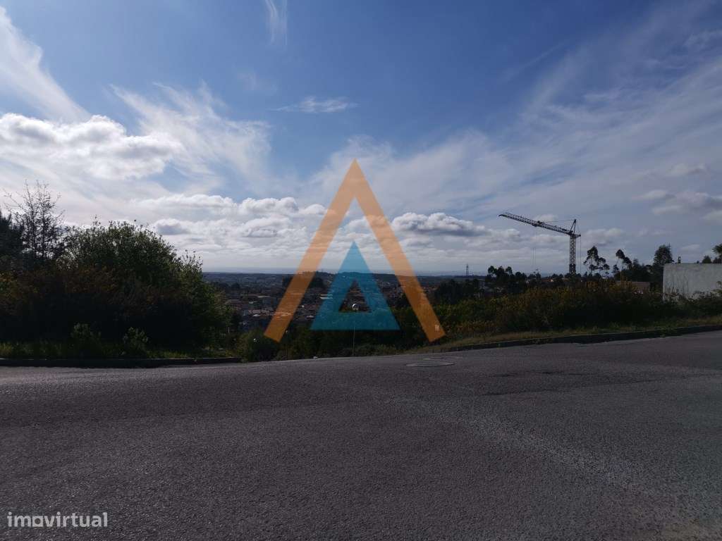 LOTES DE TERRENO Urbanização de Luxo - Grande imagem: 2/8