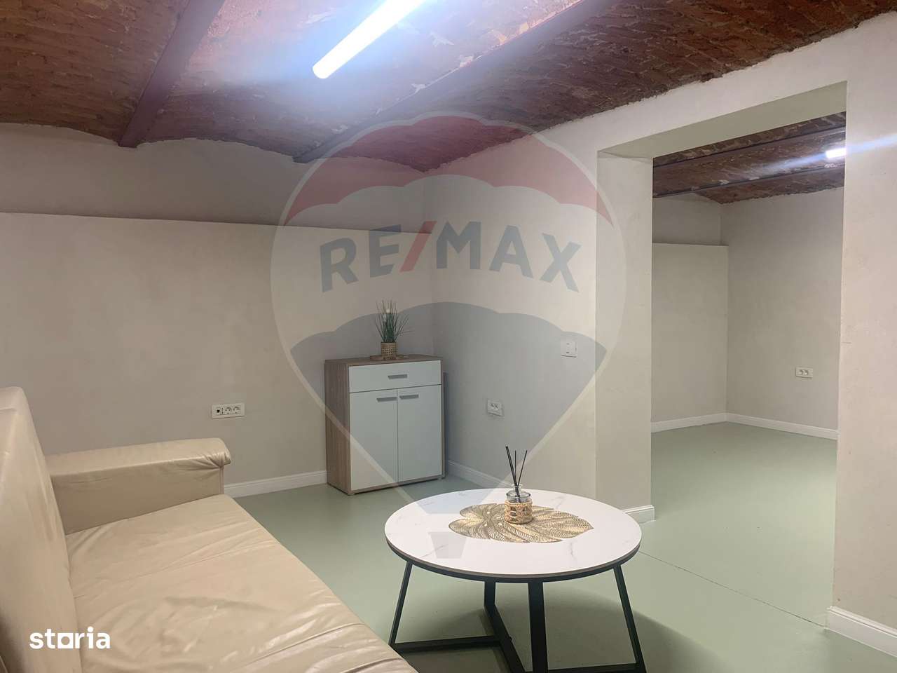 Spațiu comercial de închiriat 40 mp, în zona Decebal - Imagine principală: 2/20