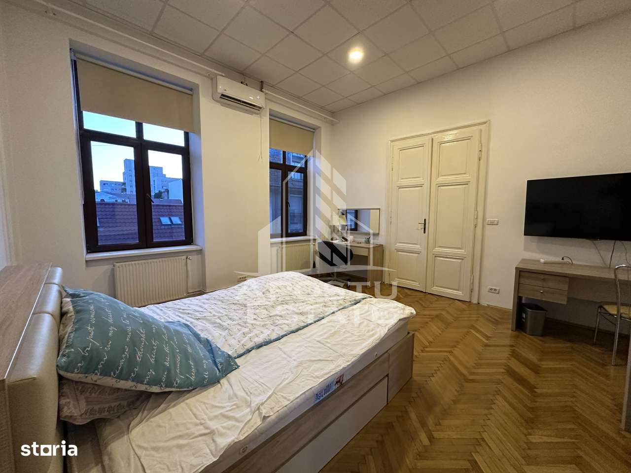 Apartament cu 2 camere, ultracentral, la etajul 1 in cladire istorica. - Imagine principală: 3/10