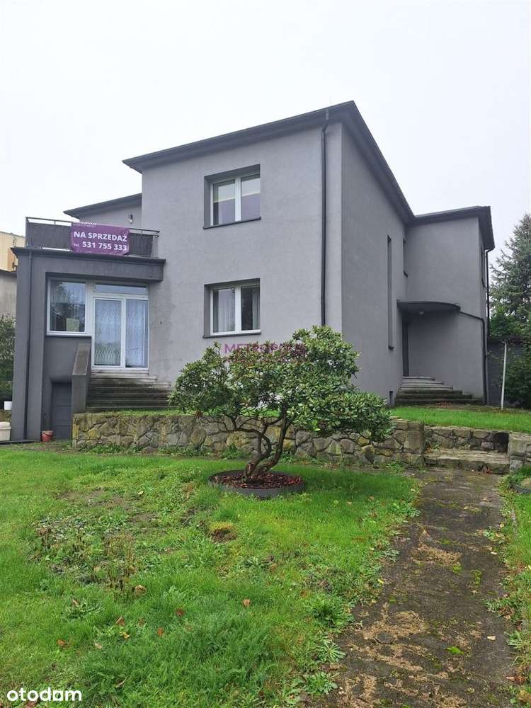 Dom w samym centrum miasta z wyposażeniem-15