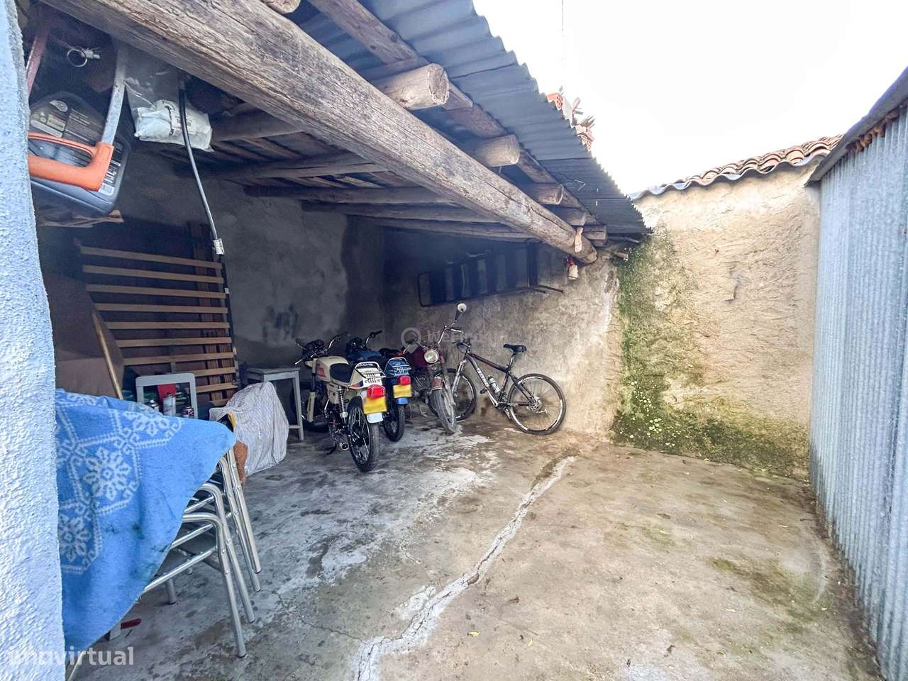 Moradia T3 habitável c/ Quintal e Enorme Potencial de Transformação –-45