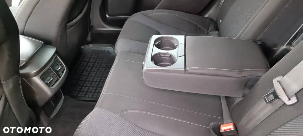 Ford Mondeo 2.0 TDCi Titanium PowerShift - 13